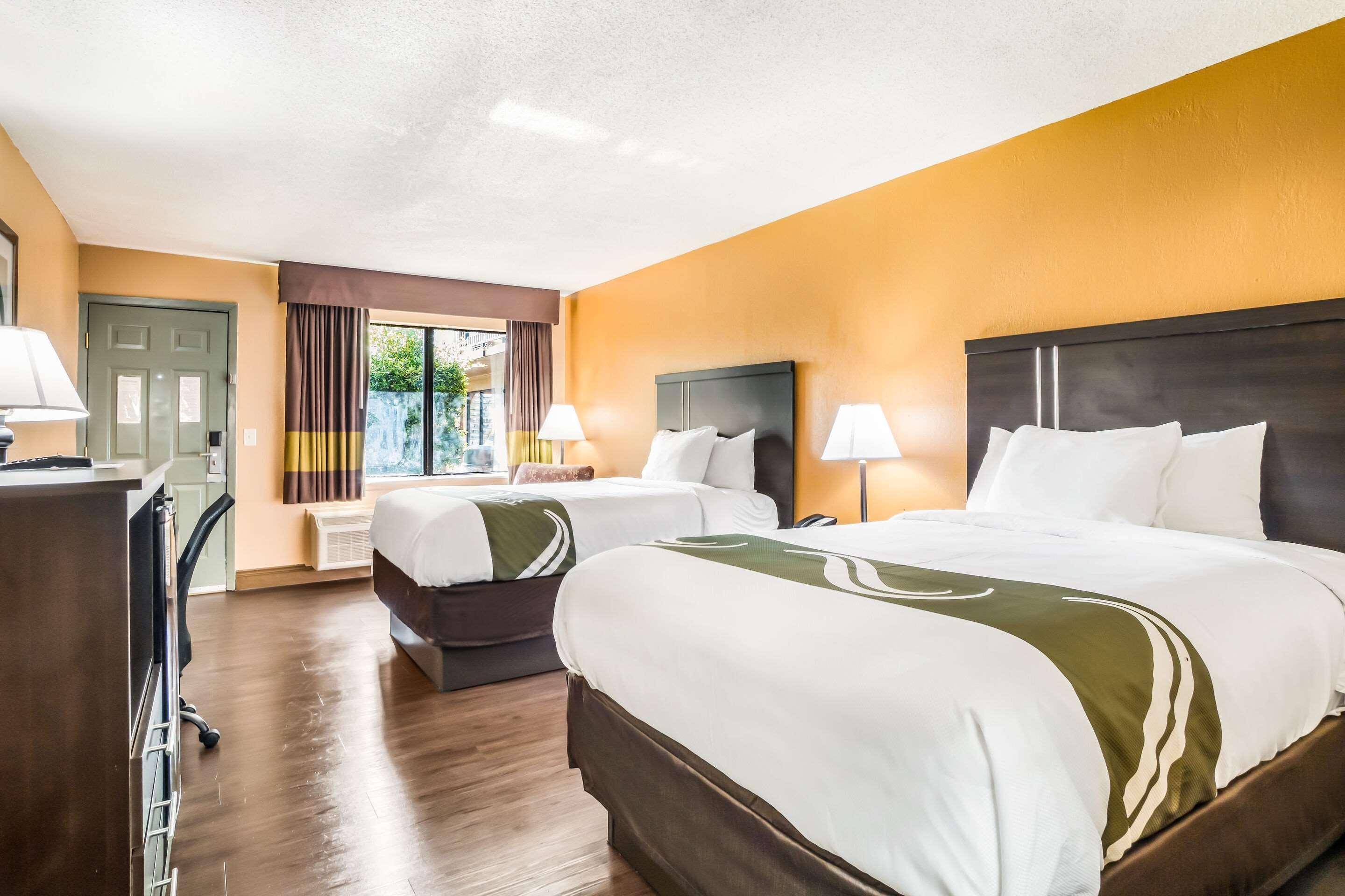 Quality Inn & Suites Corinth West Esterno foto