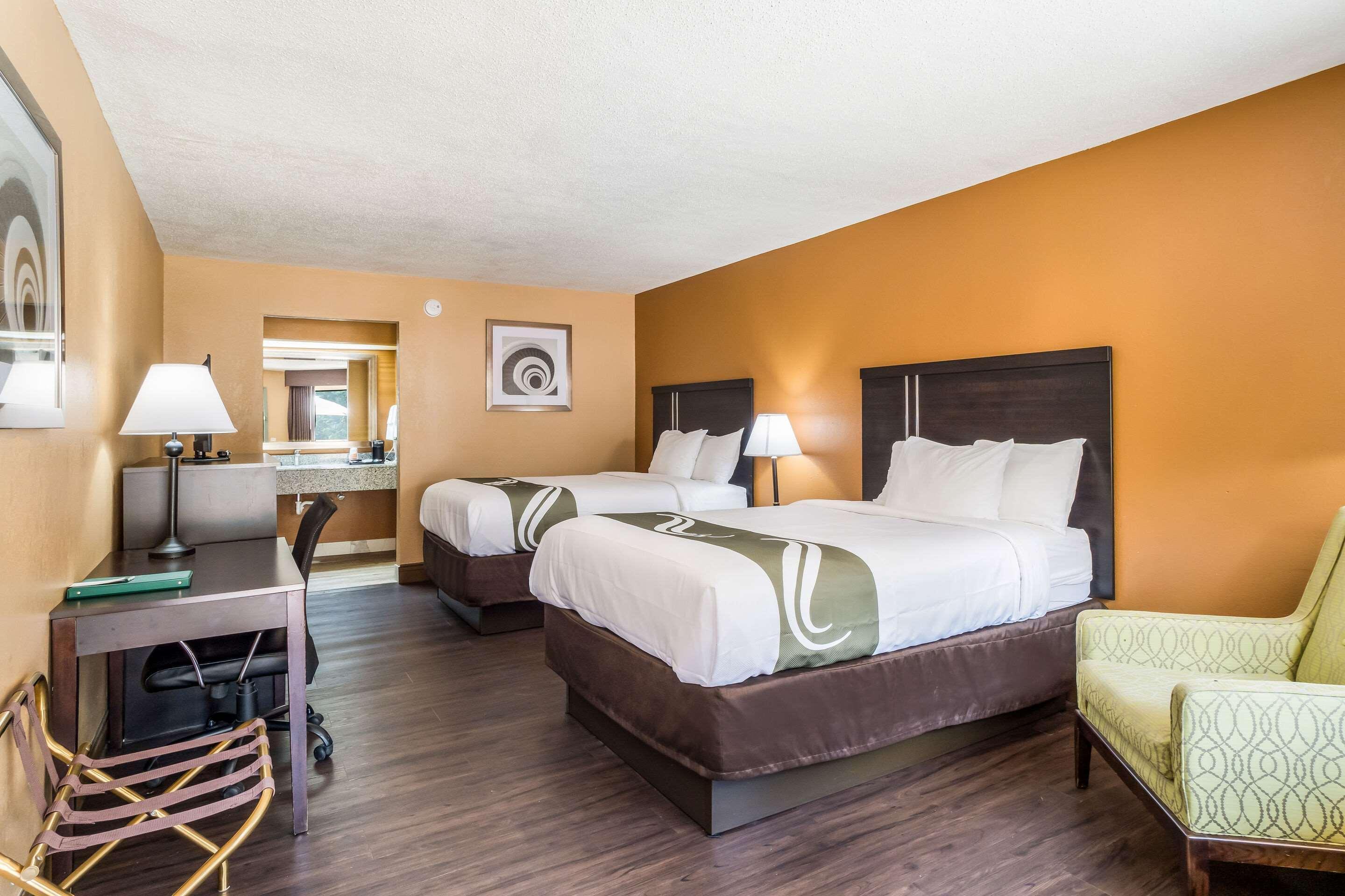 Quality Inn & Suites Corinth West Esterno foto