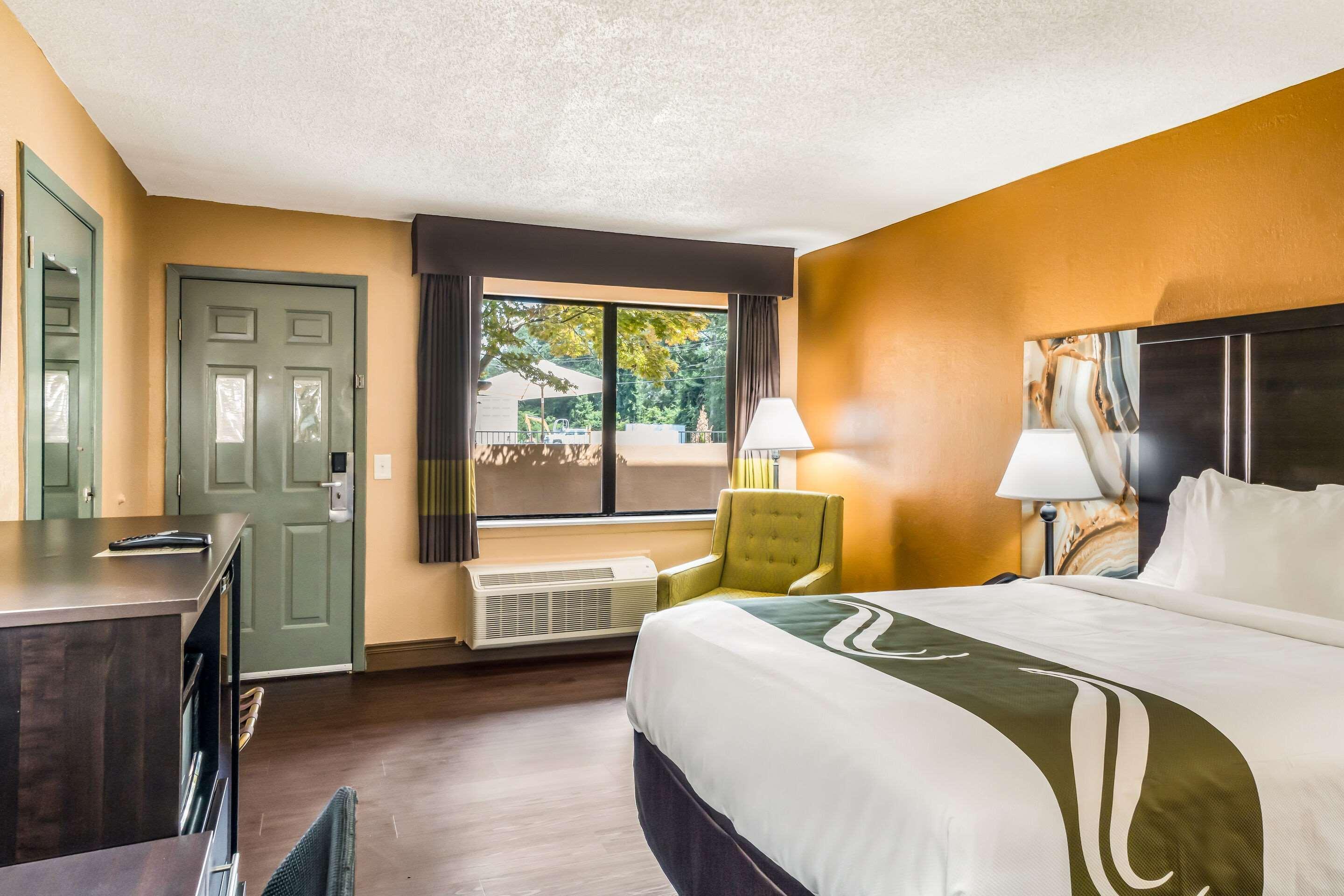 Quality Inn & Suites Corinth West Esterno foto
