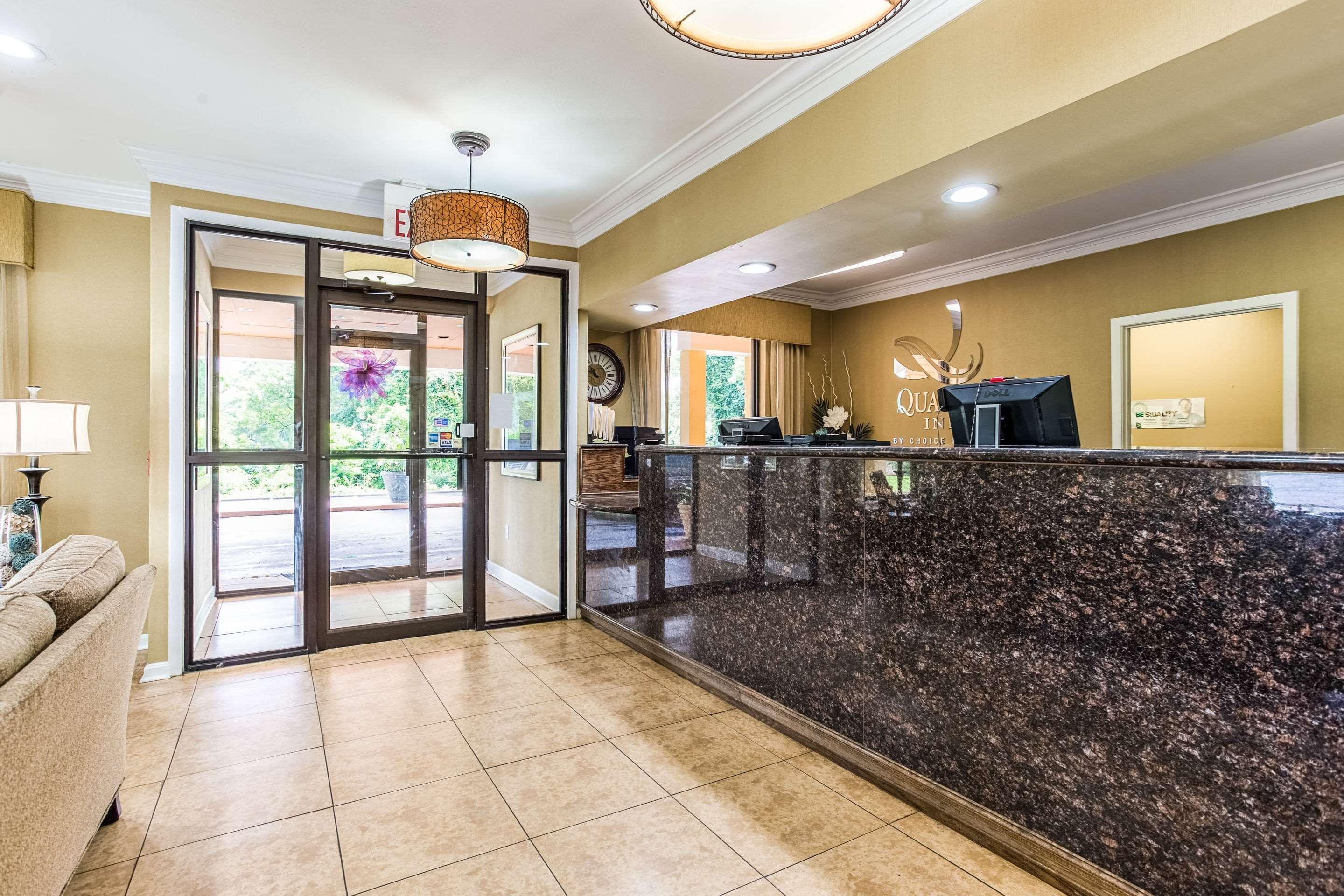 Quality Inn & Suites Corinth West Esterno foto