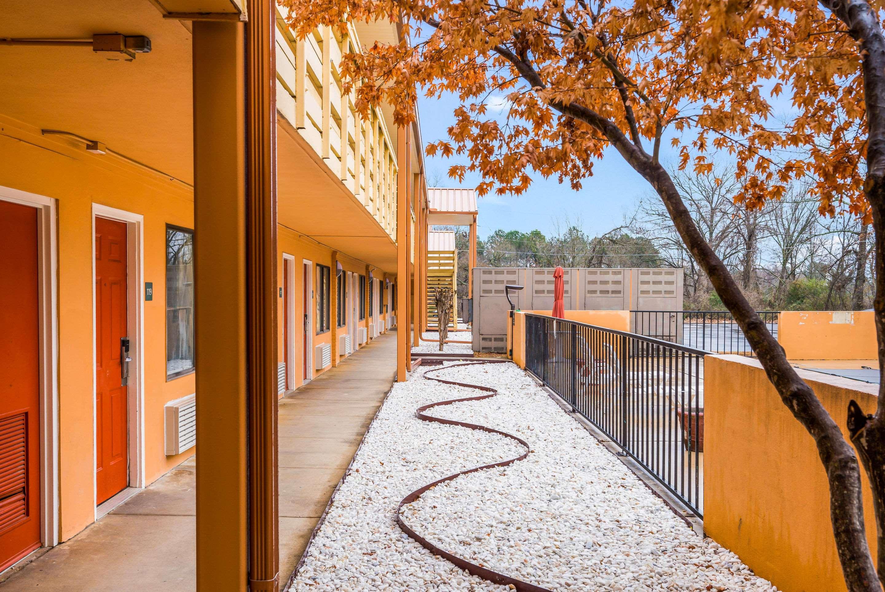 Quality Inn & Suites Corinth West Esterno foto
